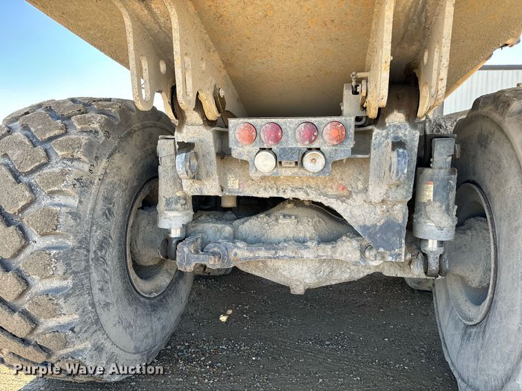 image for item DW2415 2014 Komatsu HM400-3 articulated haul truck