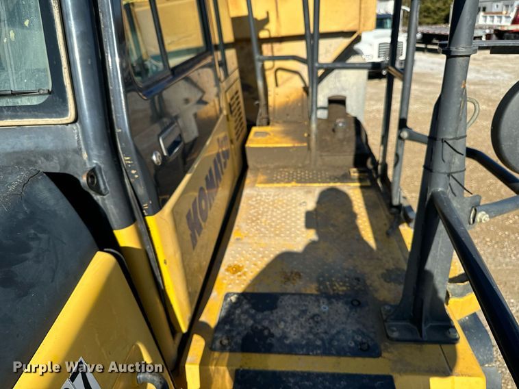 image for item DW2415 2014 Komatsu HM400-3 articulated haul truck