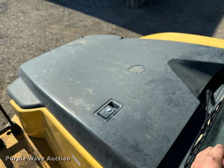 image for item DW2415 2014 Komatsu HM400-3 articulated haul truck