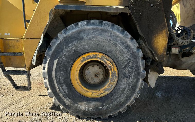 image for item DW2415 2014 Komatsu HM400-3 articulated haul truck