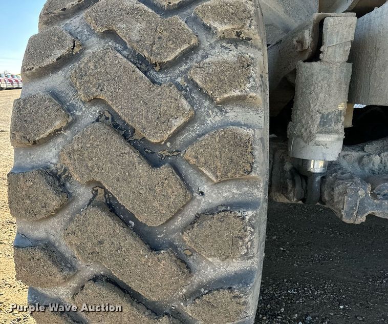 image for item DW2415 2014 Komatsu HM400-3 articulated haul truck