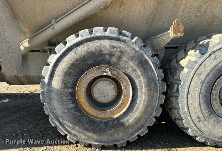 image for item DW2415 2014 Komatsu HM400-3 articulated haul truck