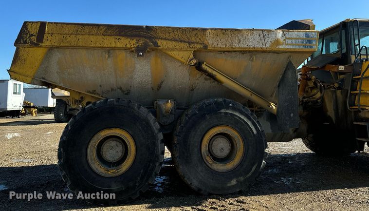 image for item DW2416 2013 Komatsu HM400-3 articulated haul truck