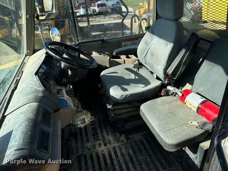 image for item DW2416 2013 Komatsu HM400-3 articulated haul truck