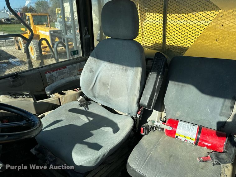 image for item DW2416 2013 Komatsu HM400-3 articulated haul truck