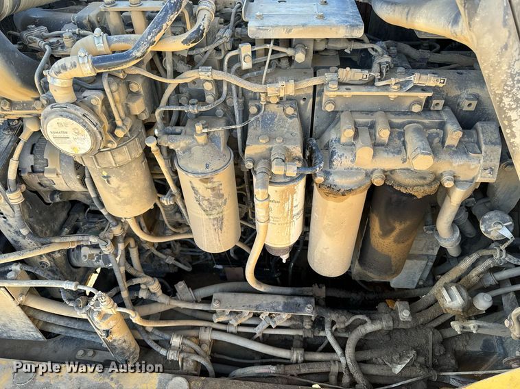 image for item DW2416 2013 Komatsu HM400-3 articulated haul truck