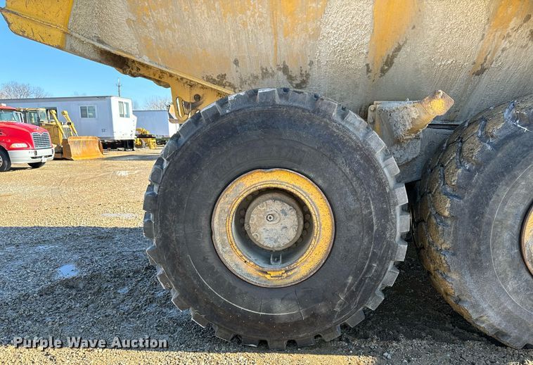 image for item DW2416 2013 Komatsu HM400-3 articulated haul truck