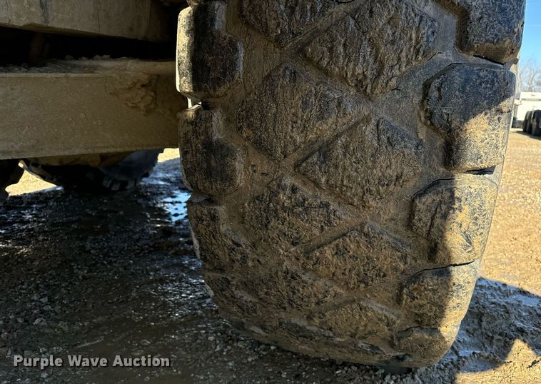 image for item DW2416 2013 Komatsu HM400-3 articulated haul truck