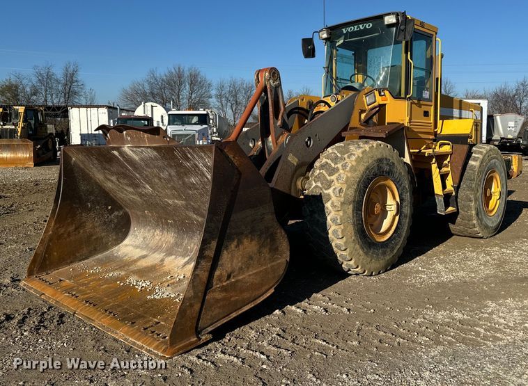 image for item DW2417 1998 Volvo L120C wheel loader