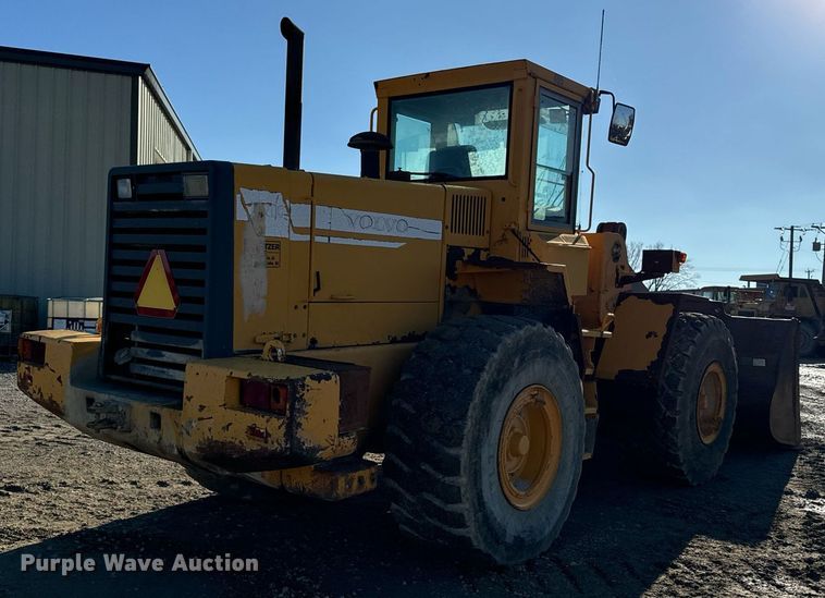 image for item DW2417 1998 Volvo L120C wheel loader