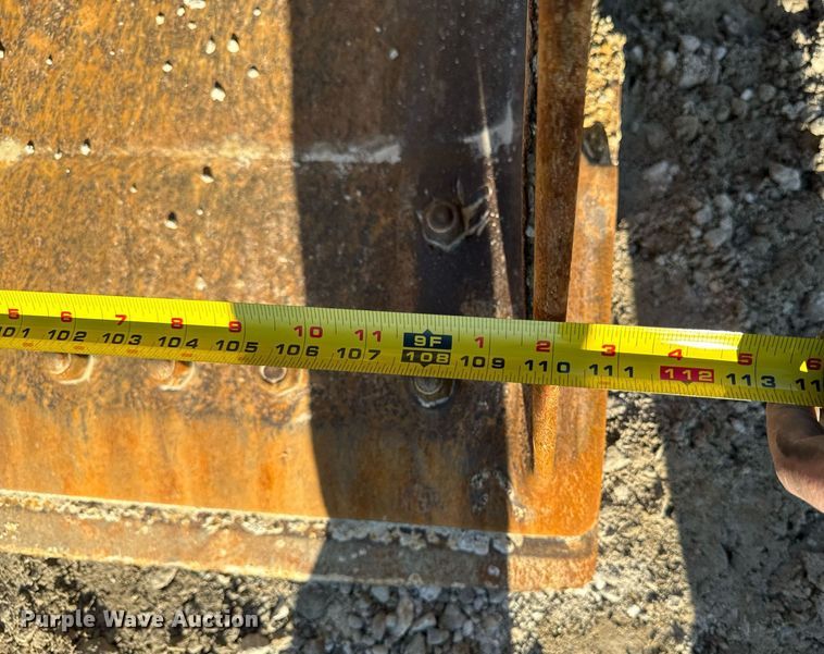 image for item DW2417 1998 Volvo L120C wheel loader