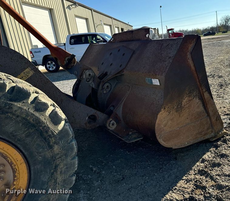 image for item DW2417 1998 Volvo L120C wheel loader