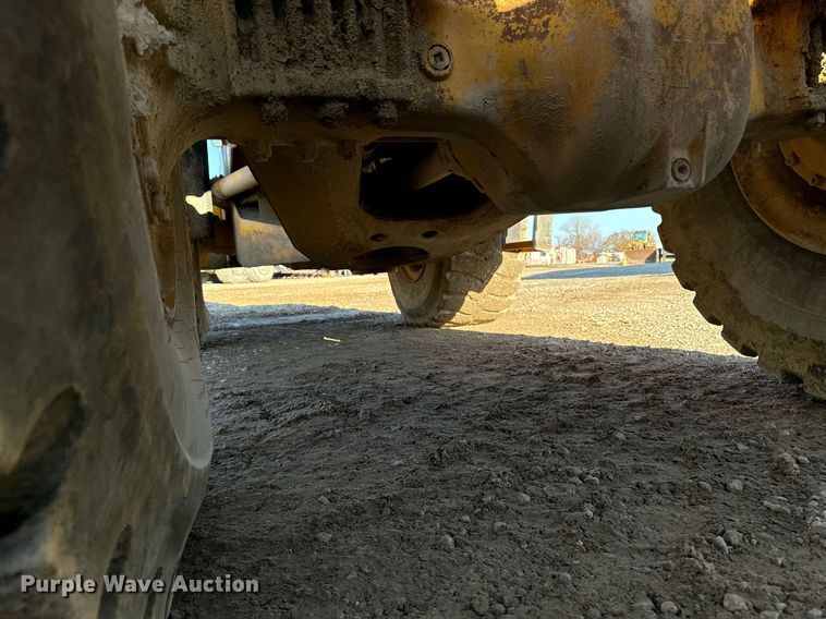 image for item DW2417 1998 Volvo L120C wheel loader