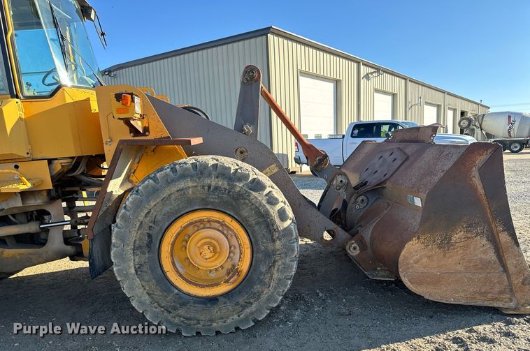 image for item DW2417 1998 Volvo L120C wheel loader