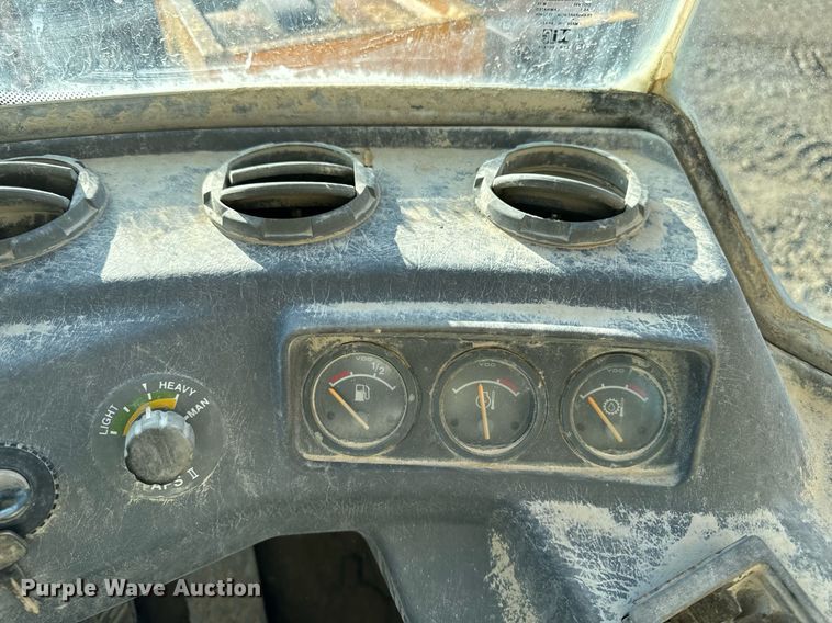 image for item DW2417 1998 Volvo L120C wheel loader