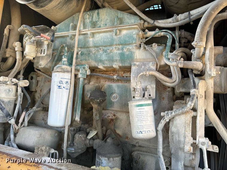 image for item DW2417 1998 Volvo L120C wheel loader