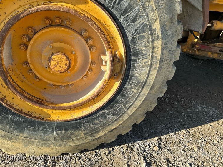 image for item DW2417 1998 Volvo L120C wheel loader