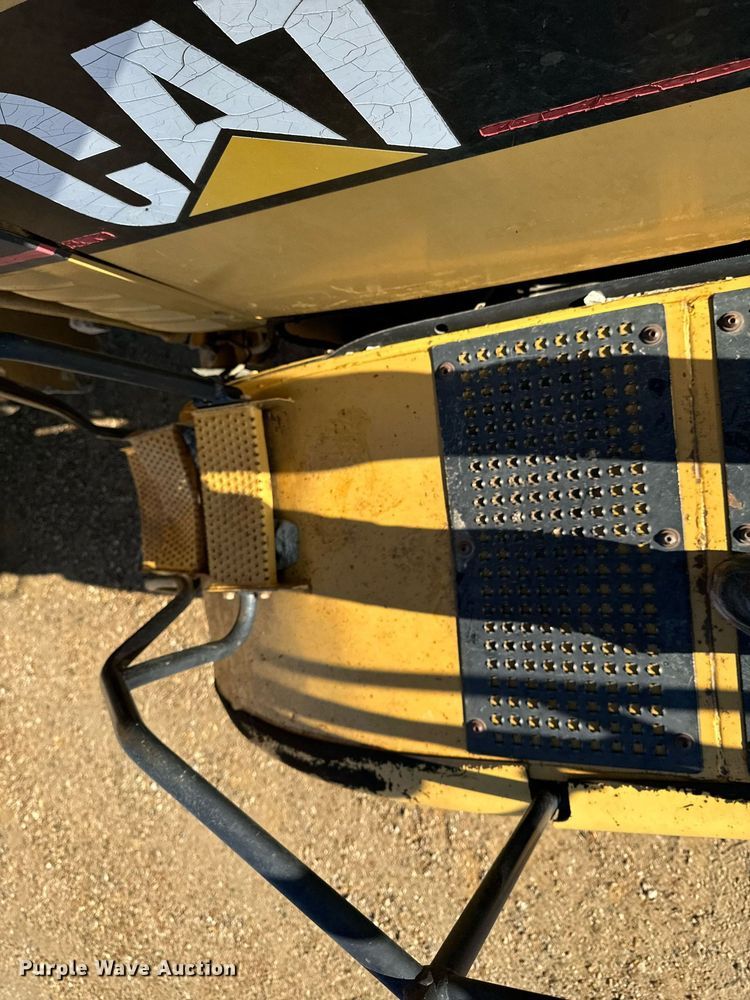 image for item DW2418 2004 Caterpillar 740 articulated haul truck