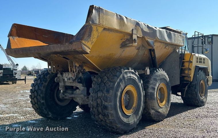 image for item DW2419 2015 Komatsu HM400-3 articulated haul truck