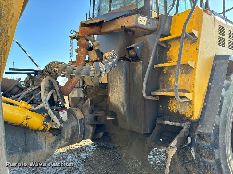 image for item DW2419 2015 Komatsu HM400-3 articulated haul truck