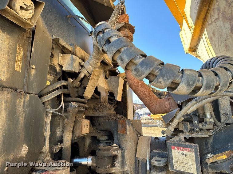 image for item DW2419 2015 Komatsu HM400-3 articulated haul truck