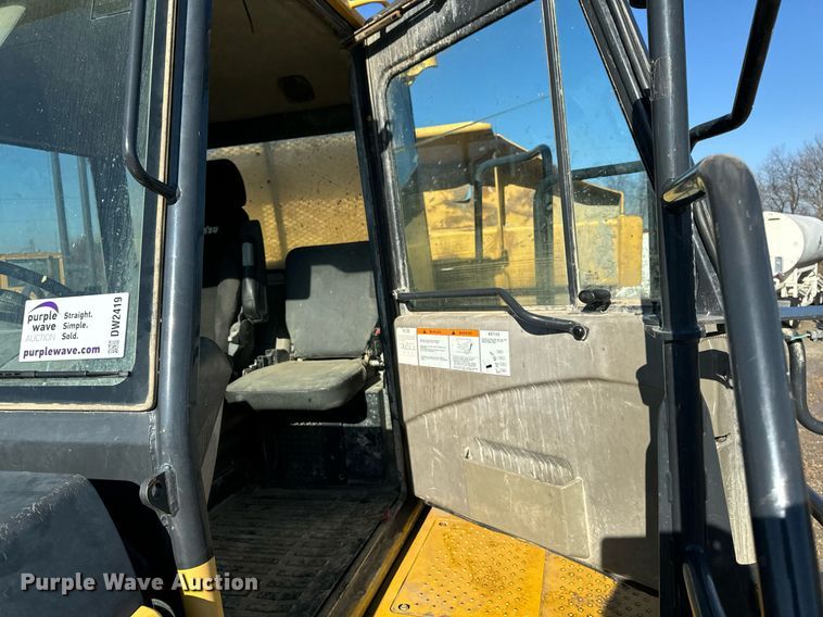 image for item DW2419 2015 Komatsu HM400-3 articulated haul truck