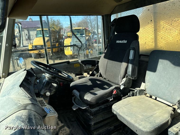 image for item DW2419 2015 Komatsu HM400-3 articulated haul truck
