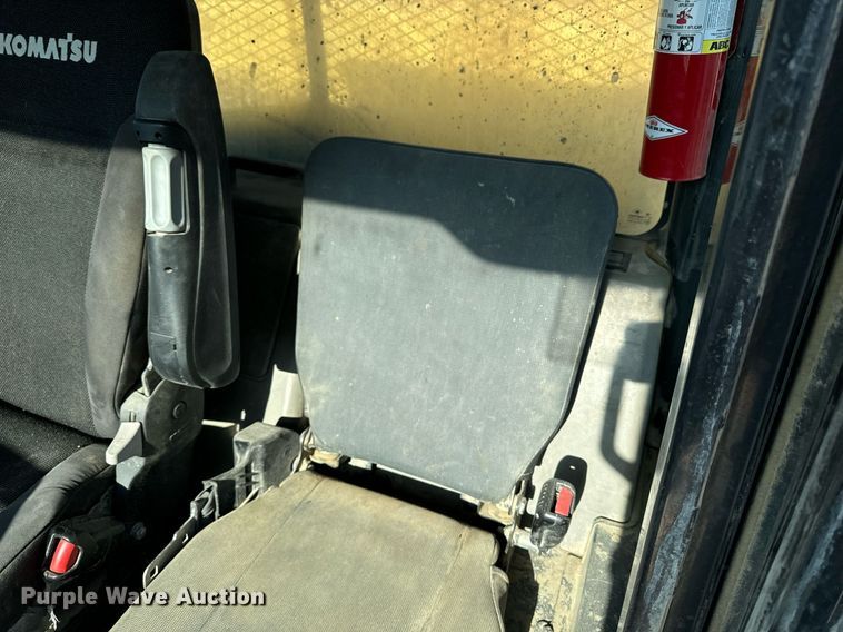 image for item DW2419 2015 Komatsu HM400-3 articulated haul truck