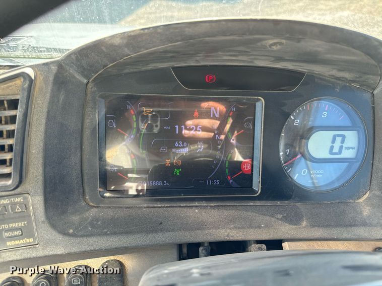 image for item DW2419 2015 Komatsu HM400-3 articulated haul truck