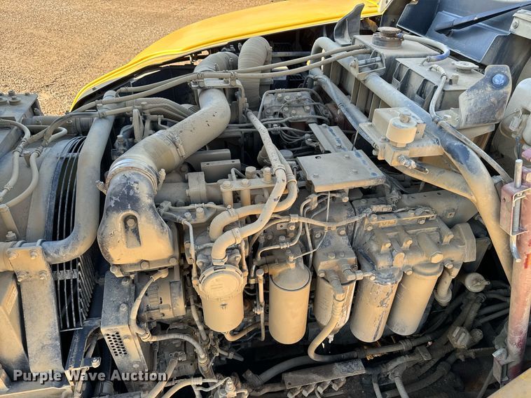 image for item DW2419 2015 Komatsu HM400-3 articulated haul truck