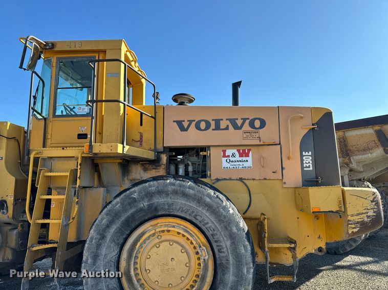 image for item DW2420 2006 Volvo L330E wheel loader