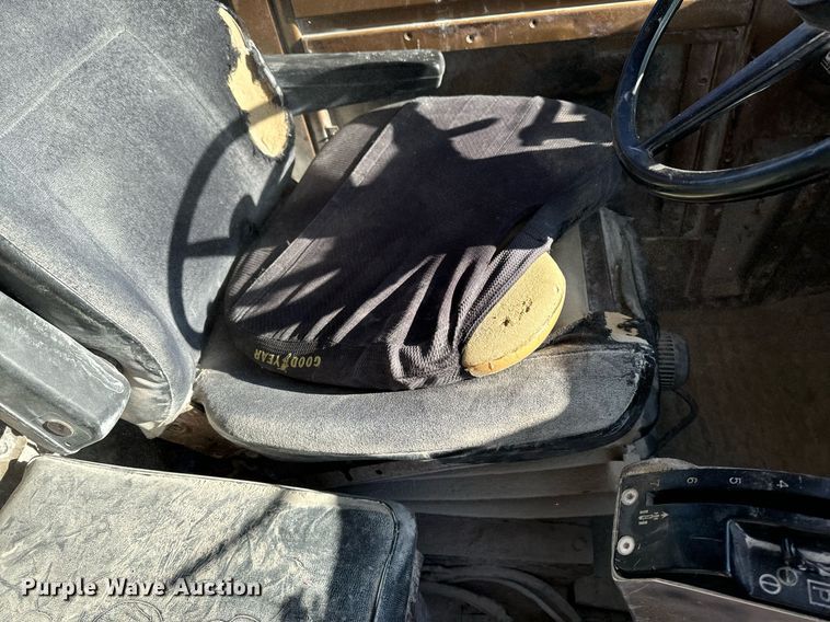 image for item DW2421 1986 Caterpillar 769C haul truck