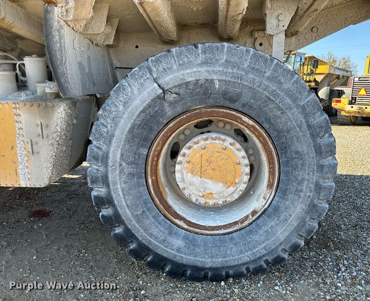 image for item DW2421 1986 Caterpillar 769C haul truck