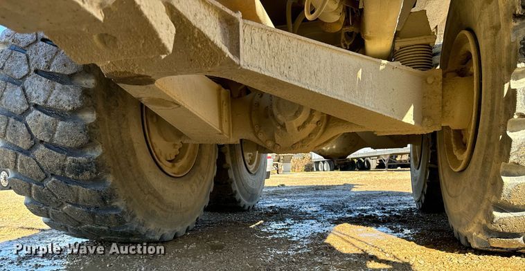 image for item DW2422 2000 Volvo A40 articulated haul truck