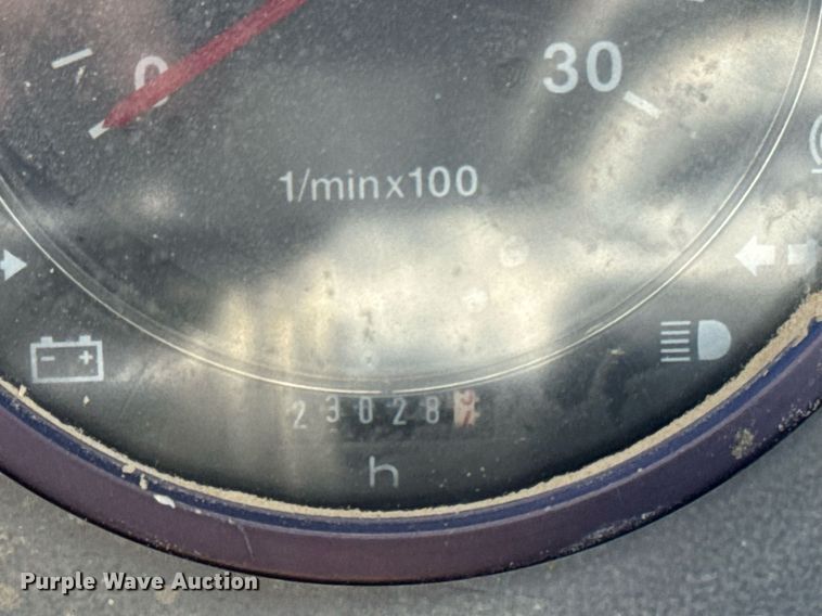 image for item DW2422 2000 Volvo A40 articulated haul truck