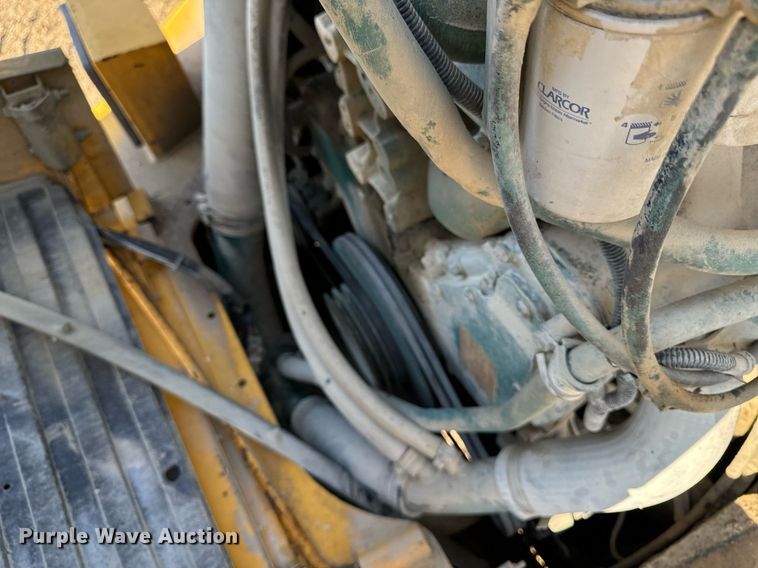 image for item DW2422 2000 Volvo A40 articulated haul truck