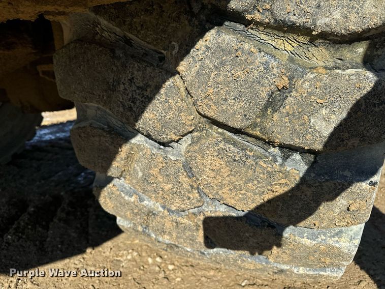 image for item DW2422 2000 Volvo A40 articulated haul truck