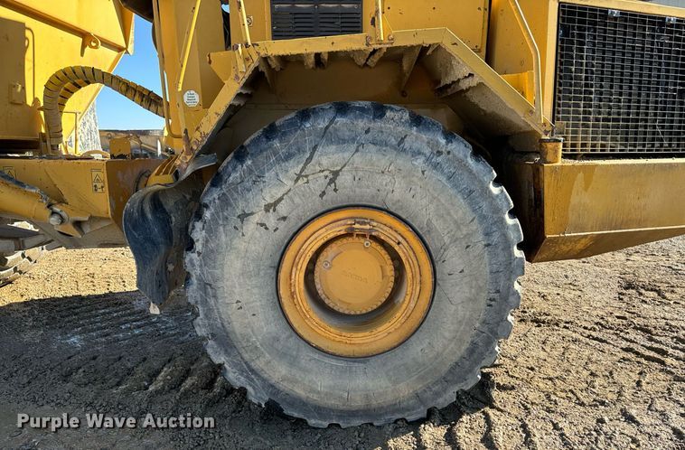 image for item DW2422 2000 Volvo A40 articulated haul truck