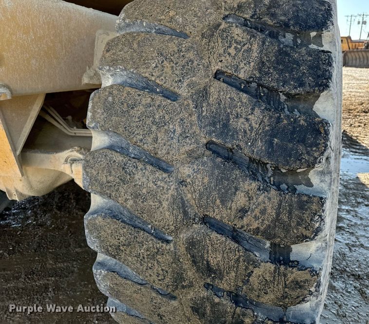 image for item DW2422 2000 Volvo A40 articulated haul truck