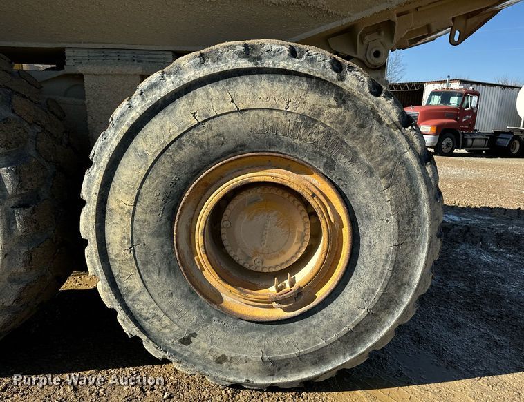 image for item DW2422 2000 Volvo A40 articulated haul truck