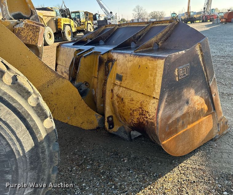 image for item DW2423 2006 Caterpillar 972H wheel loader