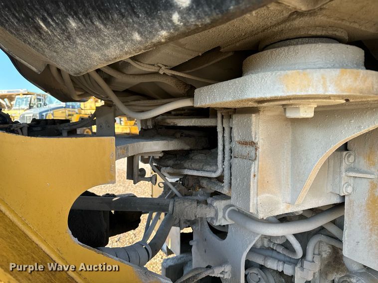 image for item DW2423 2006 Caterpillar 972H wheel loader