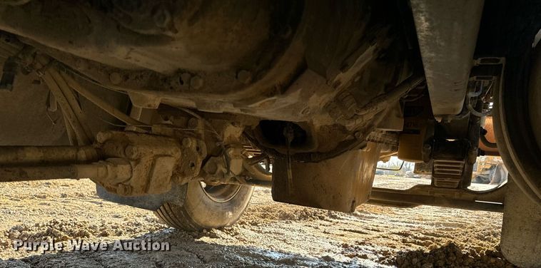 image for item DW2425 1996 Volvo Autocar semi truck