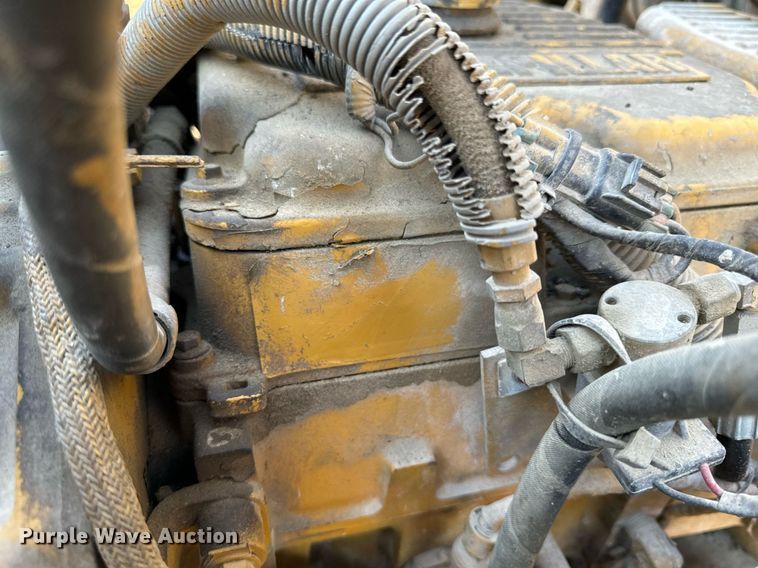 image for item DW2425 1996 Volvo Autocar semi truck