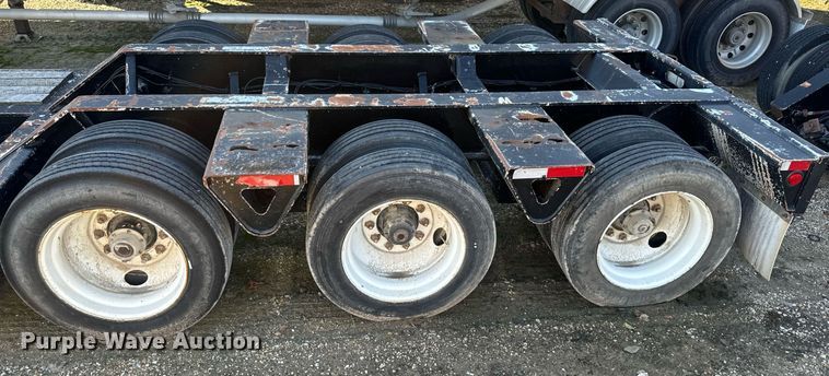 image for item DW2426 1995 Trail King Lowboy equipment trailer