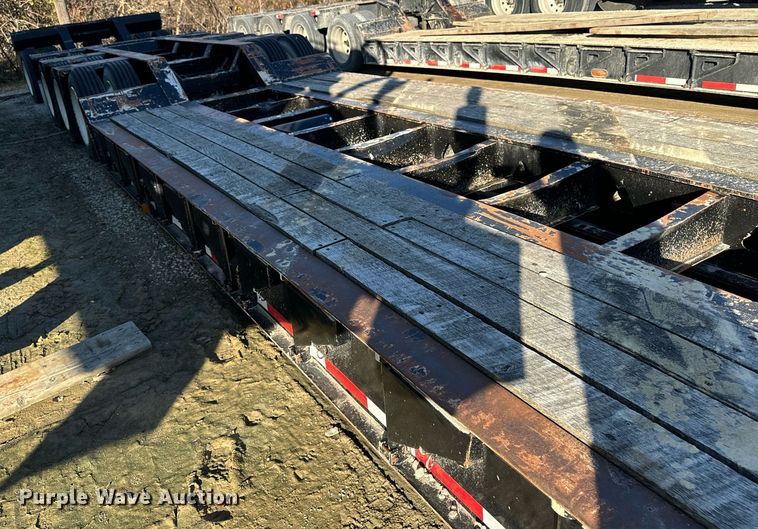 image for item DW2426 1995 Trail King Lowboy equipment trailer