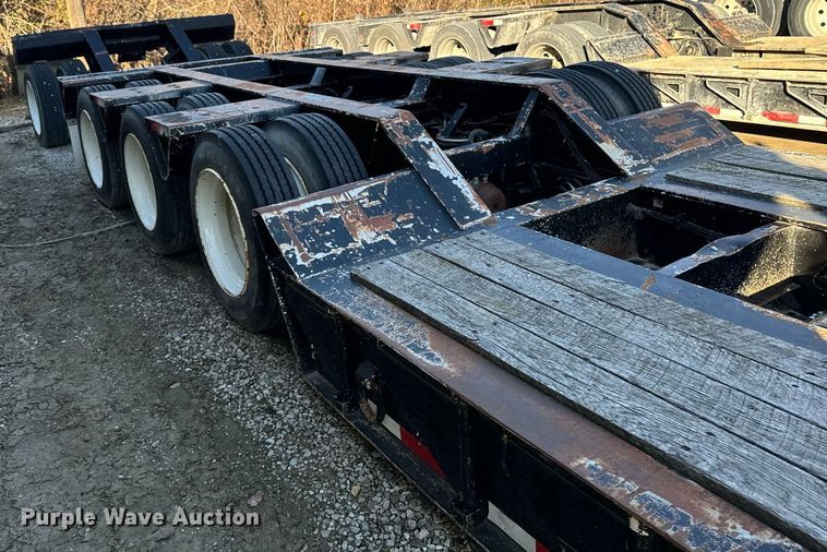 image for item DW2426 1995 Trail King Lowboy equipment trailer