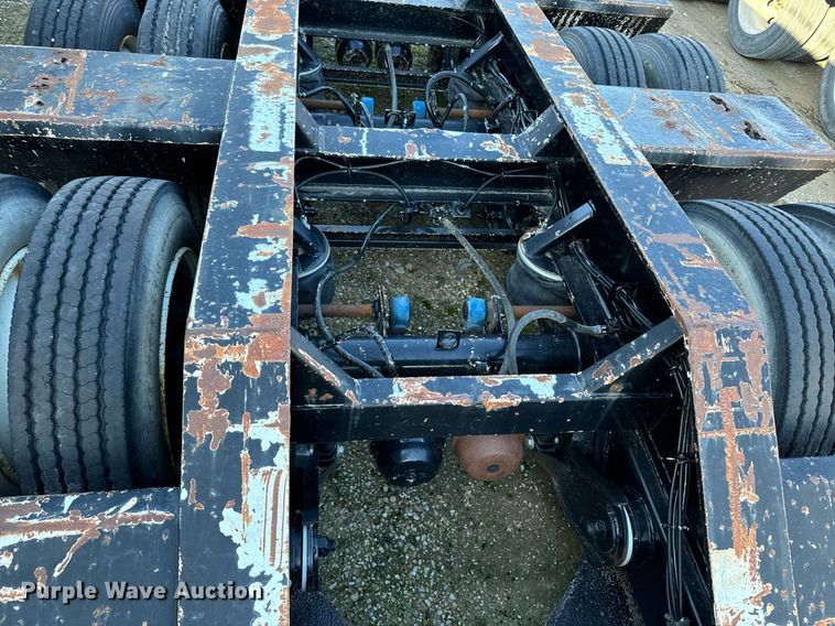 image for item DW2426 1995 Trail King Lowboy equipment trailer