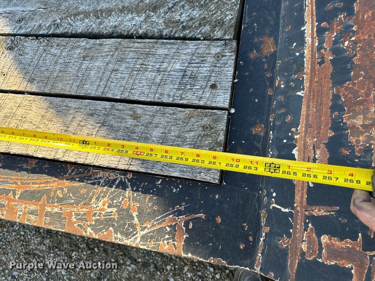 image for item DW2426 1995 Trail King Lowboy equipment trailer