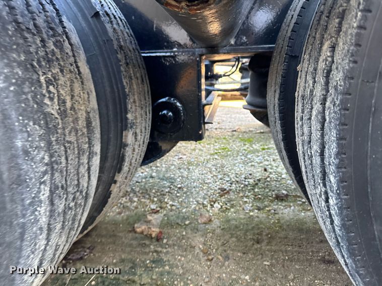 image for item DW2426 1995 Trail King Lowboy equipment trailer